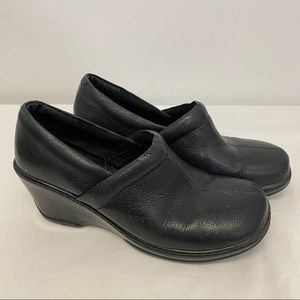 Born Concepts b.o.c. Clogs.